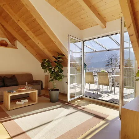 Διαμέρισμα Riedz Innsbruck- Zentrales Apartmenthaus Mit Gruener Oase