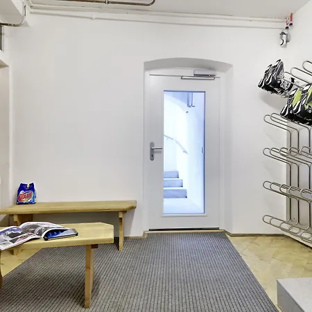 Διαμέρισμα Riedz Innsbruck- Zentrales Apartmenthaus Mit Gruener Oase