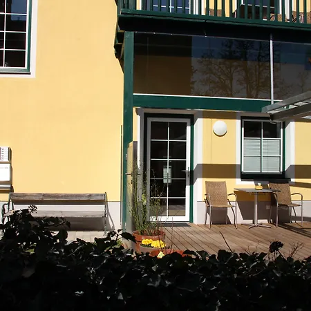 Διαμέρισμα Riedz Innsbruck- Zentrales Apartmenthaus Mit Gruener Oase