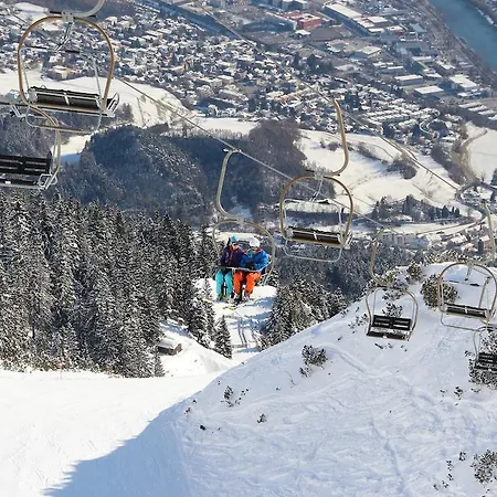 Riedz Innsbruck- Zentrales Apartmenthaus Mit Gruener Oase Innsbruck
