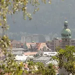 Apartamento Riedz Innsbruck- Zentrales Apartmenthaus Mit Grüner Oase Innsbruck