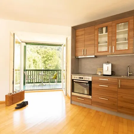 Riedz Innsbruck- Zentrales Apartmenthaus Mit Gruener Oase * Innsbruck