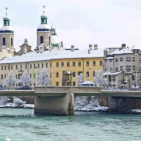 شقة Riedz Innsbruck- Zentrales Apartmenthaus Mit Gruener Oase *