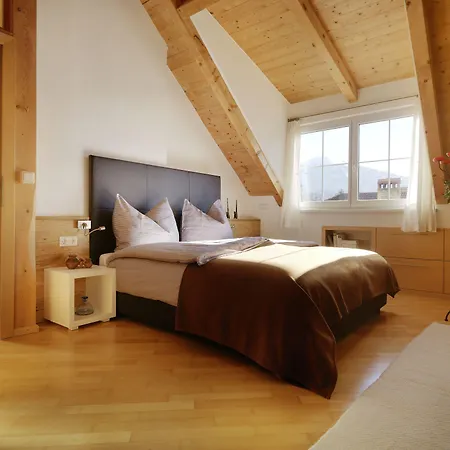 Riedz Innsbruck- Zentrales Apartmenthaus Mit Grüner Oase