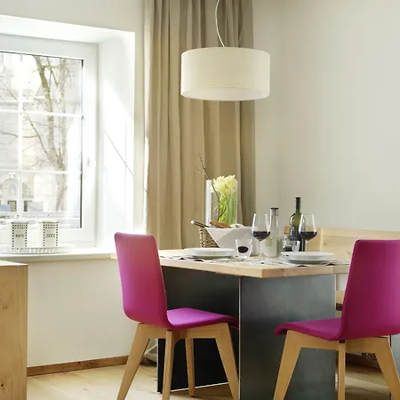 Riedz Innsbruck- Zentrales Apartmenthaus Mit Gruener Oase Apartment Innsbruck