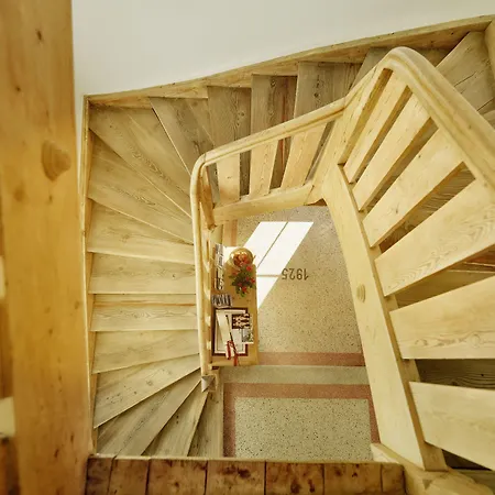 Riedz Innsbruck- Zentrales Apartmenthaus Mit Grüner Oase Apartamento *