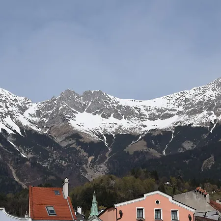 Apartamento Riedz Innsbruck- Zentrales Apartmenthaus Mit Grüner Oase