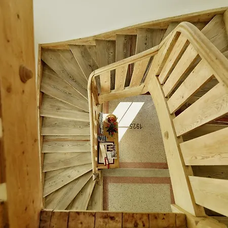 Appartement Riedz Innsbruck- Zentrales Apartmenthaus Mit Gruener Oase *