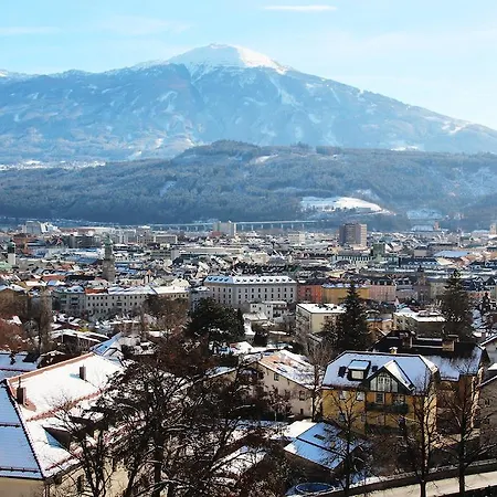 Apartmán Riedz Innsbruck- Zentrales Apartmenthaus Mit Gruener Oase Innsbruck