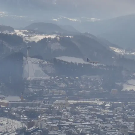 Riedz Innsbruck- Zentrales Apartmenthaus Mit Grüner Oase * Innsbruck