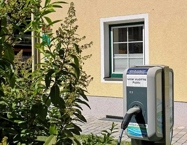 Riedz Innsbruck- Zentrales Apartmenthaus Mit Gruener Oase Innsbruck
