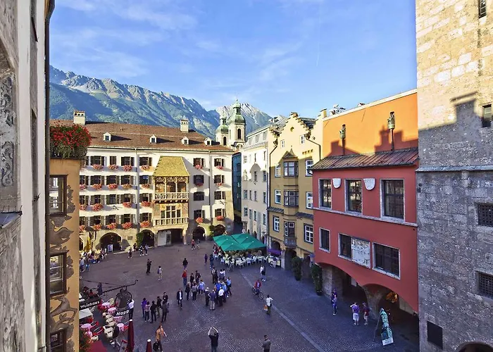 Apartment Riedz Innsbruck- Zentrales Apartmenthaus Mit Gruener Oase *