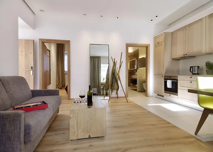 Apartment Riedz Innsbruck- Zentrales Apartmenthaus Mit Gruener Oase