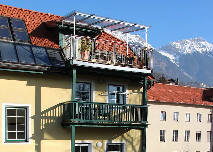 Apartamento Riedz Innsbruck- Zentrales Apartmenthaus Mit Gruener Oase
