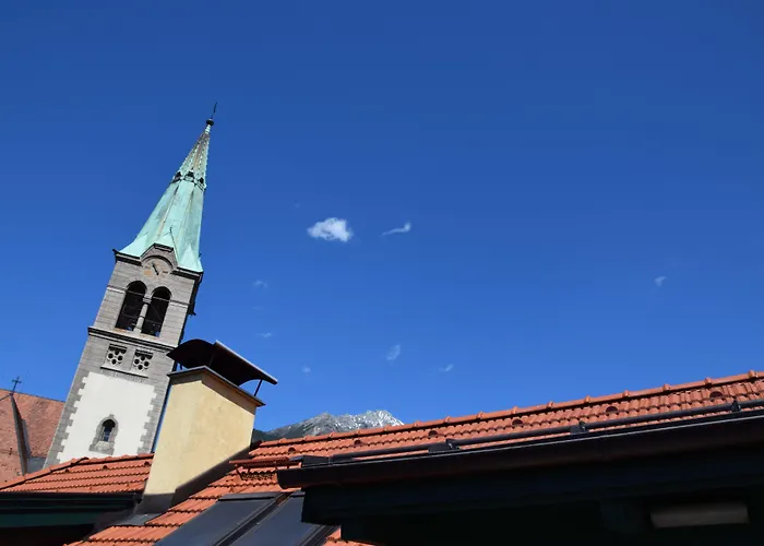 아파트 Riedz Innsbruck- Zentrales Apartmenthaus Mit Gruener Oase