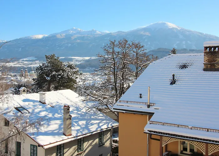Riedz Innsbruck- Zentrales Apartmenthaus Mit Gruener Oase Apartamento