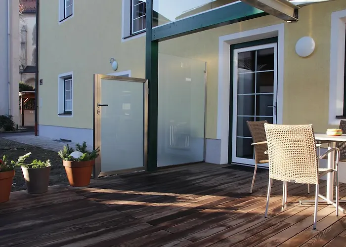 Riedz Innsbruck- Zentrales Apartmenthaus Mit Gruener Oase 인스브루크