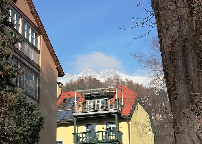Riedz Innsbruck- Zentrales Apartmenthaus Mit Gruener Oase Innsbruck