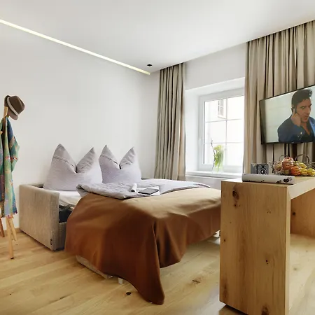 Riedz Innsbruck- Zentrales Apartmenthaus Mit Gruener Oase