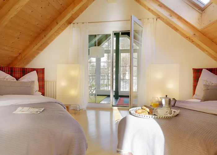 Daire Riedz Innsbruck- Zentrales Apartmenthaus Mit Gruener Oase *
