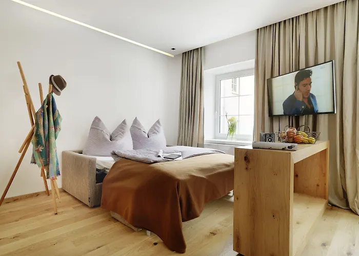 Riedz Innsbruck- Zentrales Apartmenthaus Mit Gruener Oase