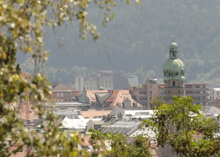 Daire Riedz Innsbruck- Zentrales Apartmenthaus Mit Gruener Oase İnnsbruck