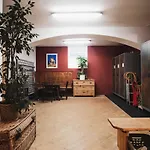 Apartament Riedz Innsbruck- Zentrales Apartmenthaus Mit Gruener Oase Innsbruck
