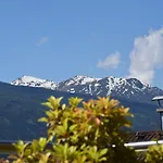 Riedz Innsbruck- Zentrales Apartmenthaus Mit Gruener Oase *