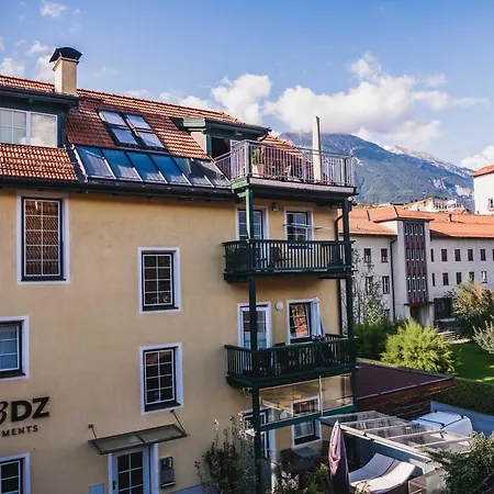Apartment Riedz Innsbruck- Zentrales Apartmenthaus Mit Gruener Oase *