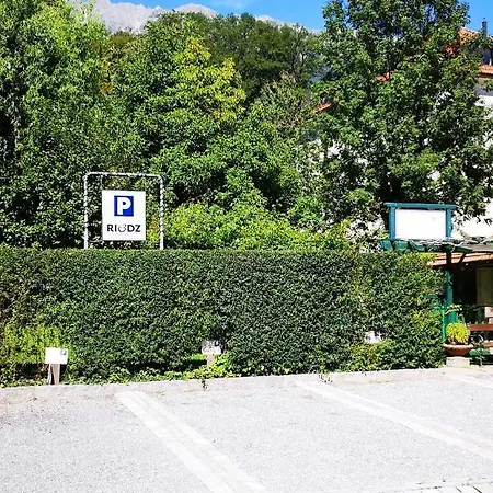 Apartment Riedz Innsbruck- Zentrales Apartmenthaus Mit Gruener Oase