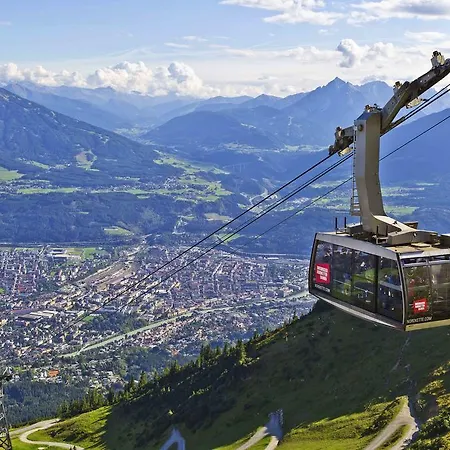 Apartment Riedz Innsbruck- Zentrales Apartmenthaus Mit Gruener Oase *