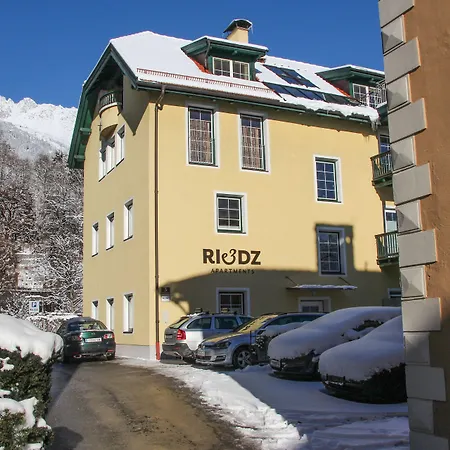 Riedz Innsbruck- Zentrales Apartmenthaus Mit Gruener Oase Apartament *