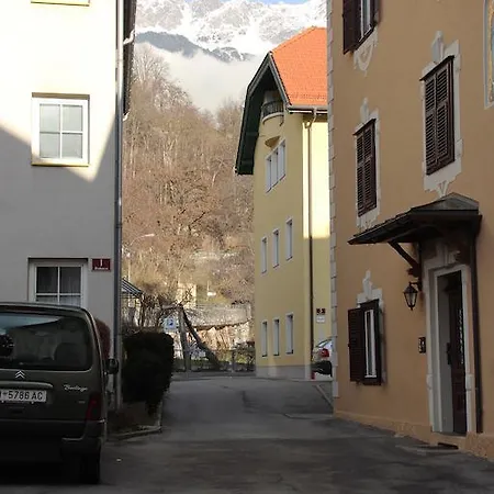 Apartment Riedz Innsbruck- Zentrales Apartmenthaus Mit Gruener Oase *